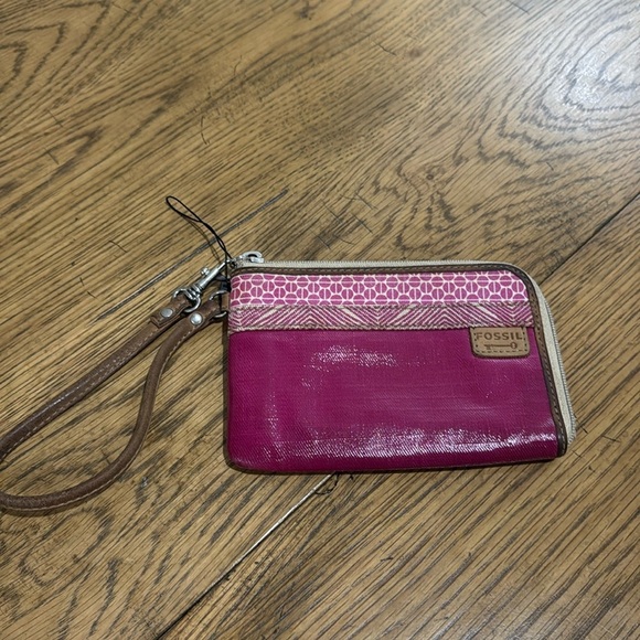 FOSSIL Key-Per Wristlet - Picture 1 of 5